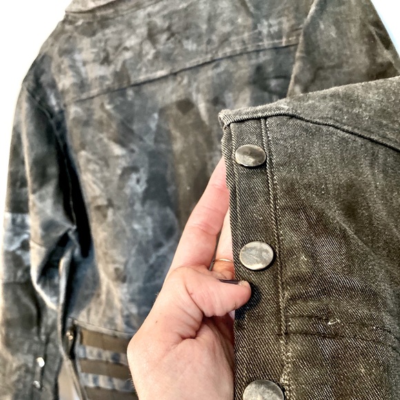 🦊 FOX & VIXEN || HANDMADE VINTAGE || Black Waxed Acid-washed Long Sleeve Jacket - Picture 15 of 16